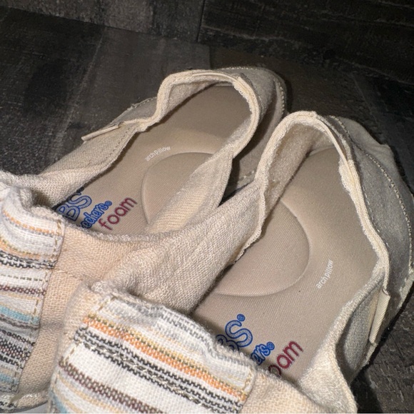 Bobs From Sketchers Loafers Cream 7 NEW Memory Foam Canvas Scrunch Back - Picture 7 of 8